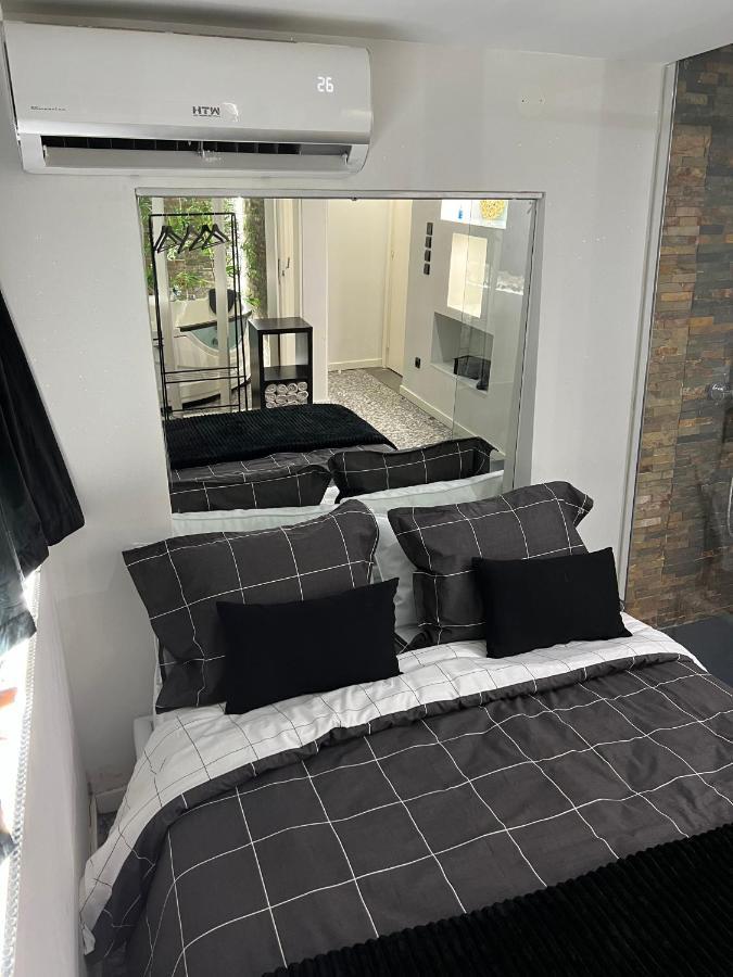 Modern Room With Indoor Shower Near The River - Quarto Moderno Com Duche Interior Proximo Da Ribeira Vila Nova de Gaia Esterno foto