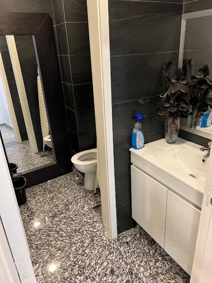 Modern Room With Indoor Shower Near The River - Quarto Moderno Com Duche Interior Proximo Da Ribeira Vila Nova de Gaia Esterno foto