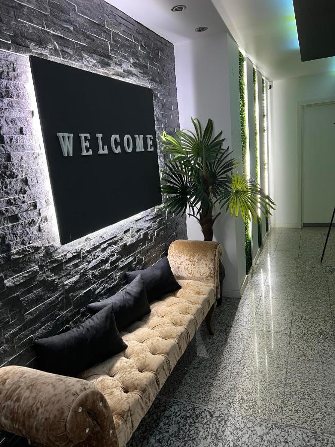 Modern Room With Indoor Shower Near The River - Quarto Moderno Com Duche Interior Proximo Da Ribeira Vila Nova de Gaia Esterno foto